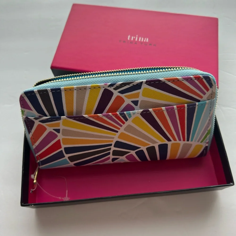 Trina Turk Multicolor Graphic Print Zip Around Wallet NWT Vegan Leather Designer